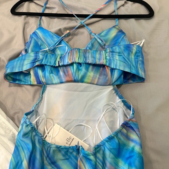 Alice Elle dress from Hello Molly. Size medium. - Picture 2 of 4